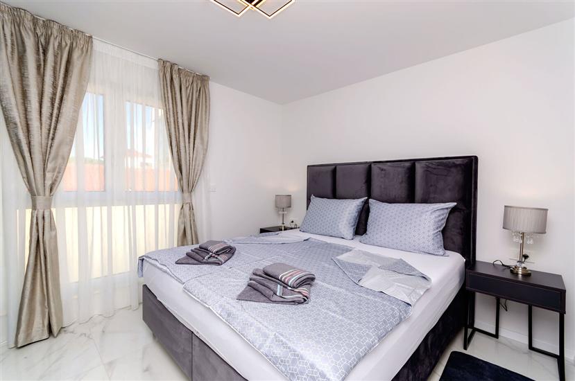 Apartment A1, for 8 persons