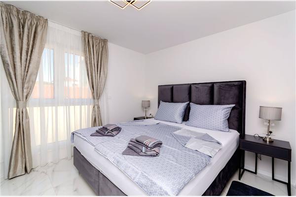 Apartment A1, for 8 persons