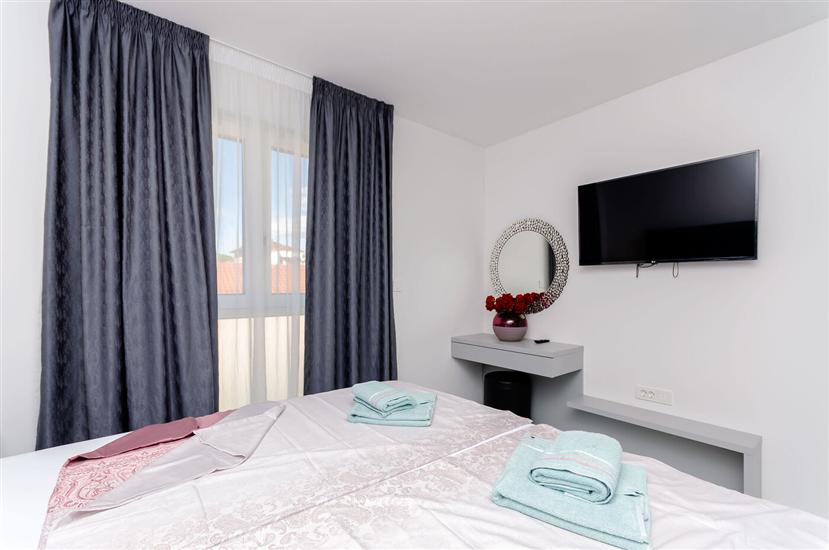 Apartment A1, for 8 persons