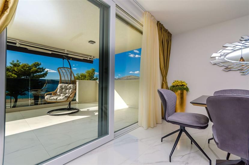 Apartment A1, for 8 persons