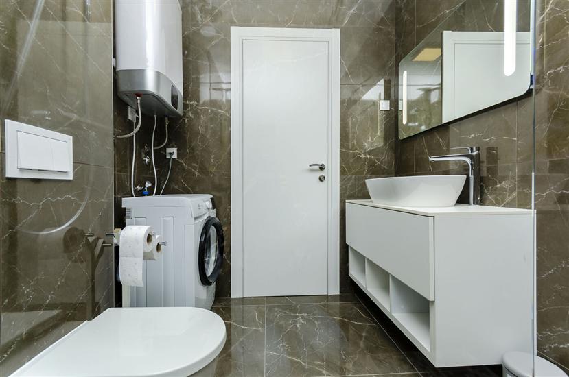 Apartment A2, for 6 persons