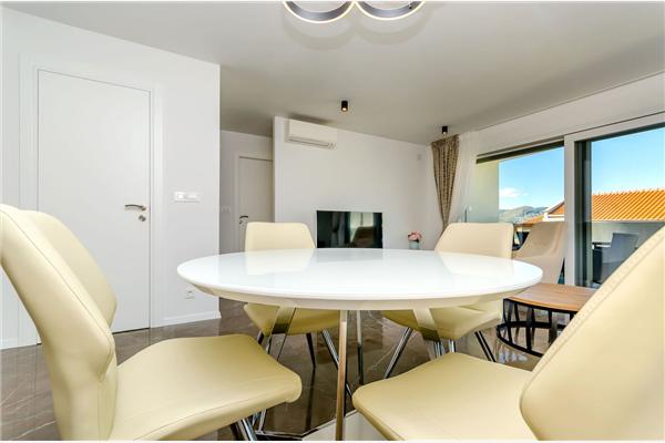 Apartment A2, for 6 persons