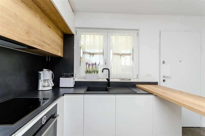 Apartment A2, for 6 persons