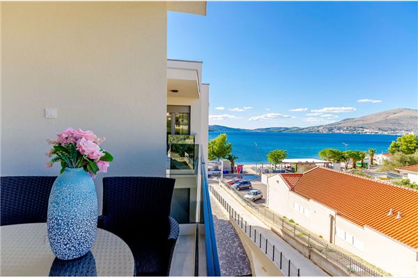 Apartment A2, for 6 persons