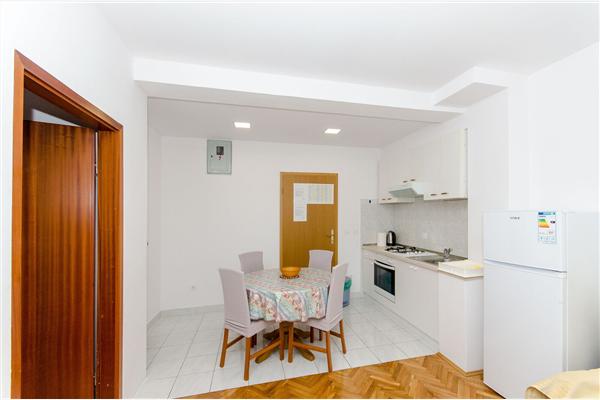 Apartment A5, for 4 persons