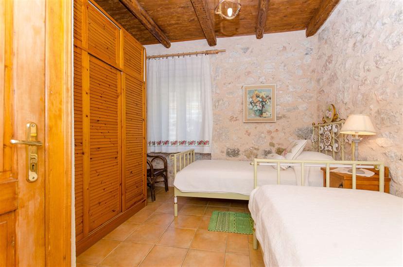 Apartment A2, for 5 persons