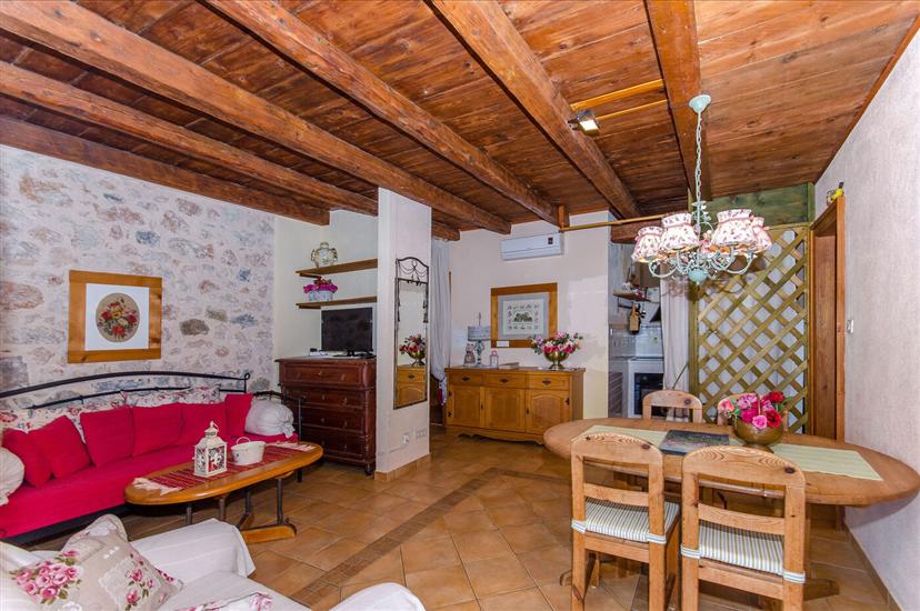 Apartment A2, for 5 persons