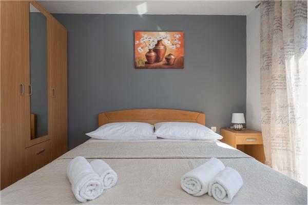 House K1, for 10 persons