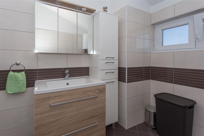 House K1, for 10 persons