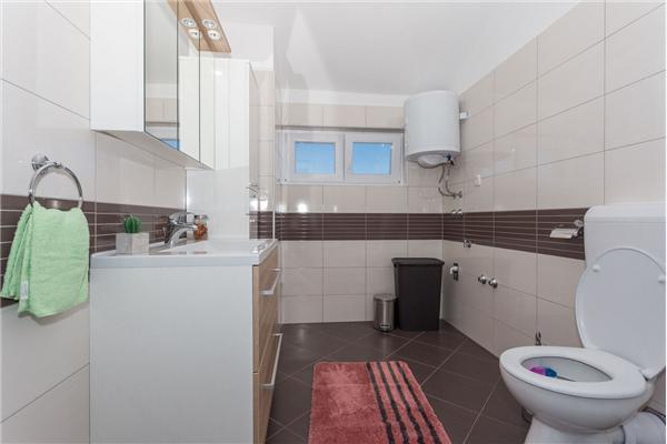 House K1, for 10 persons