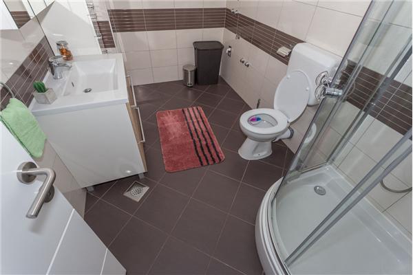 House K1, for 10 persons