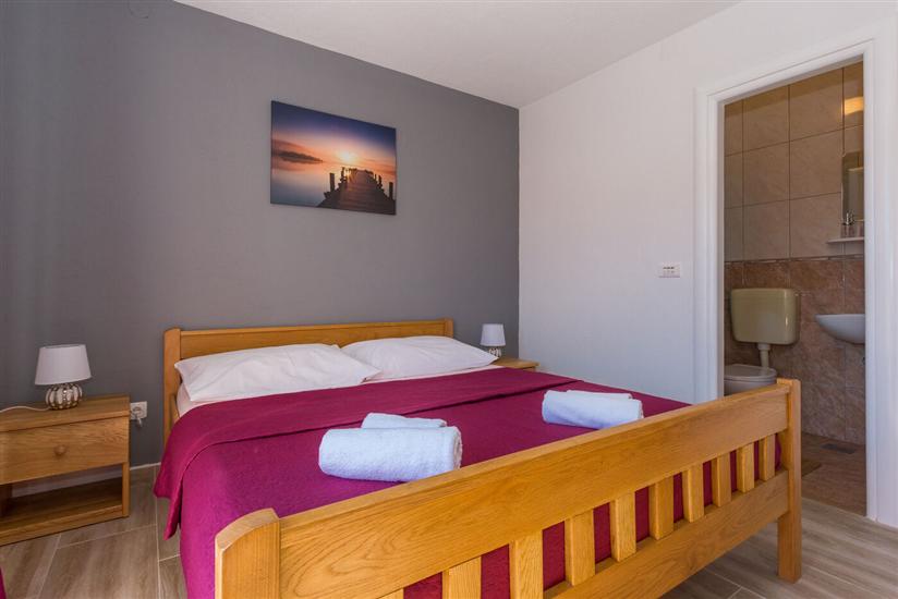 House K1, for 10 persons