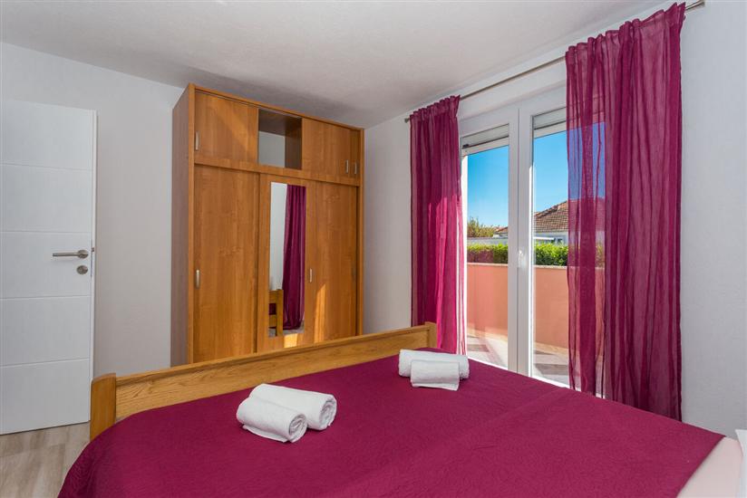 House K1, for 10 persons