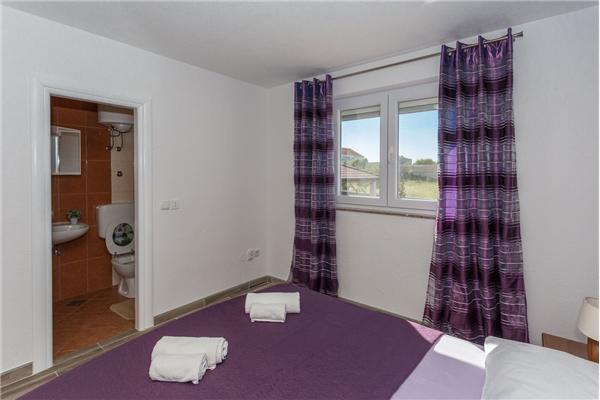 House K1, for 10 persons