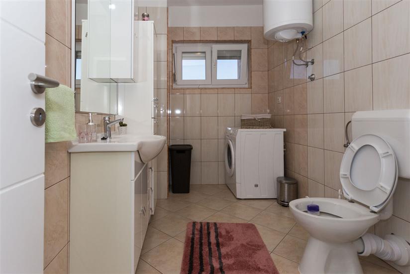 House K1, for 10 persons