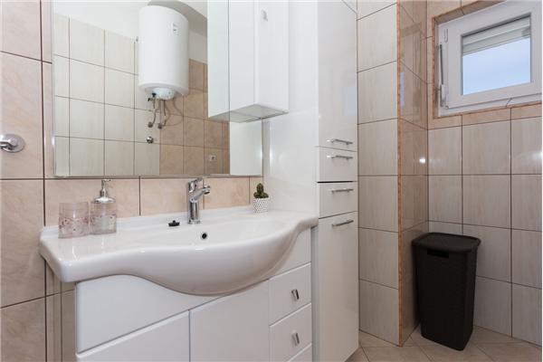 House K1, for 10 persons