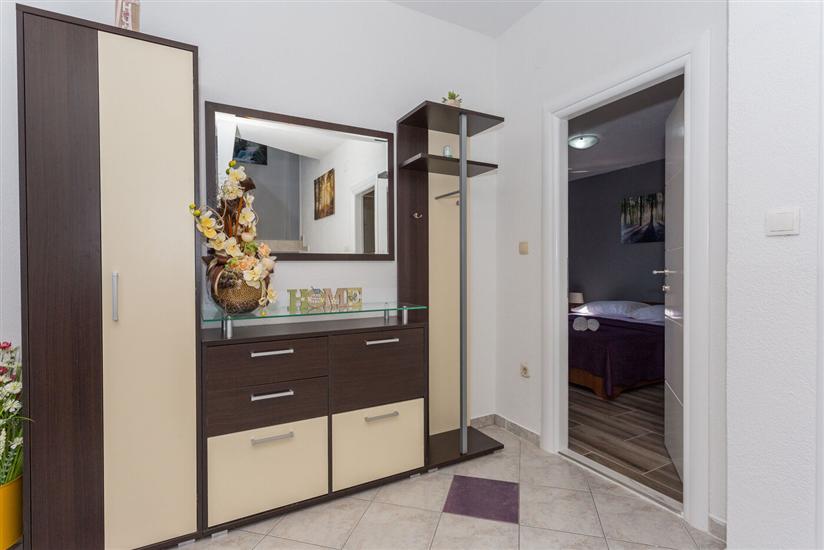 House K1, for 10 persons