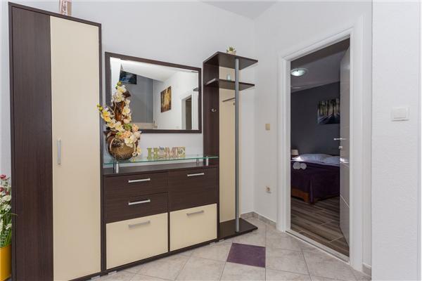 House K1, for 10 persons