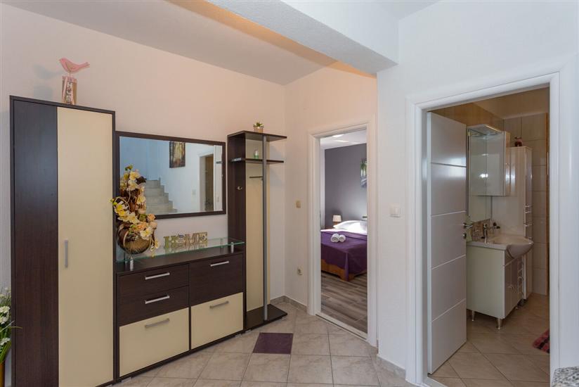 House K1, for 10 persons