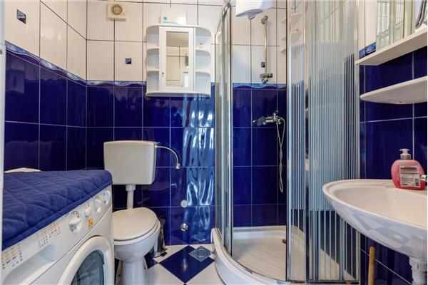 Apartment A2, for 5 persons