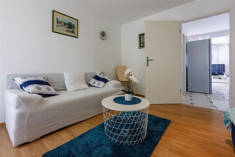Apartment A2, for 5 persons