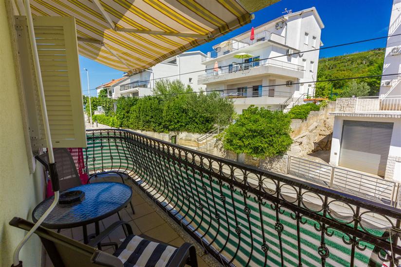 Apartment A2, for 5 persons