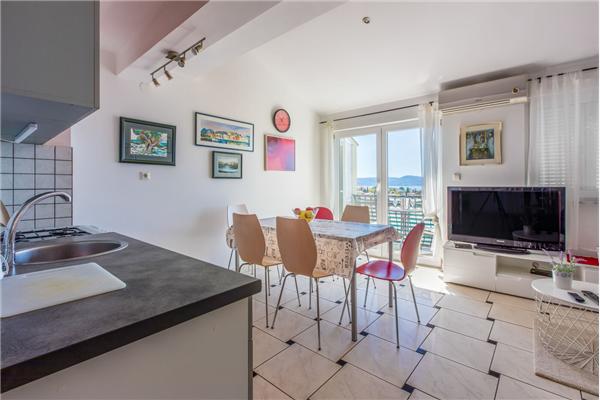 Apartment A2, for 5 persons