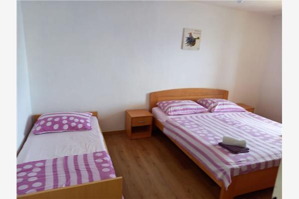 House K1, for 11 persons