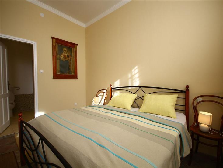 House K1, for 10 persons