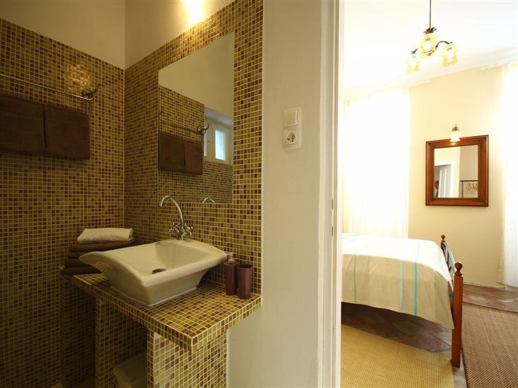 House K1, for 10 persons