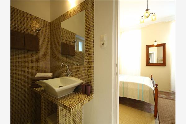 House K1, for 10 persons