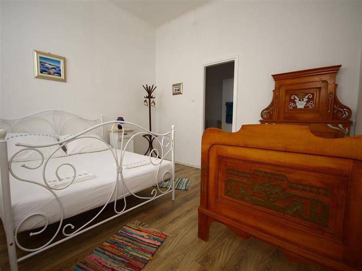 House K1, for 10 persons