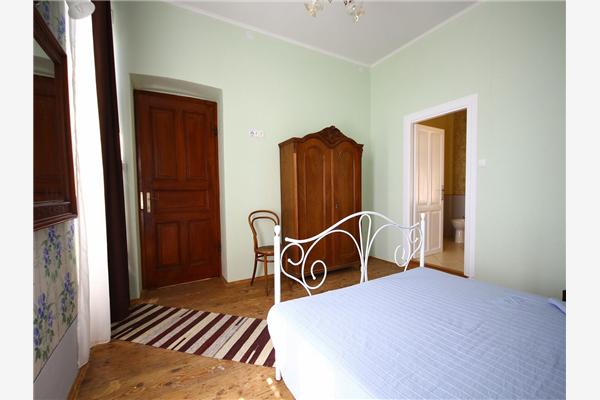 House K1, for 10 persons