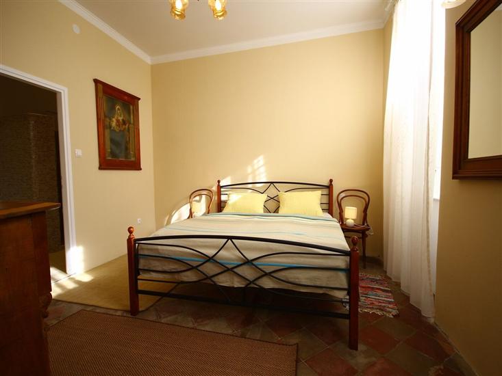 House K1, for 10 persons