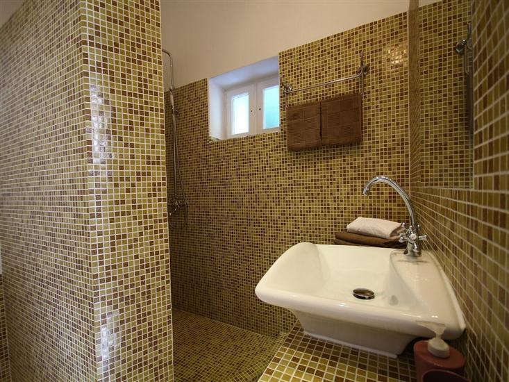 House K1, for 10 persons