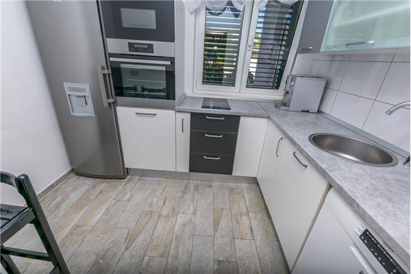 House K1, for 10 persons