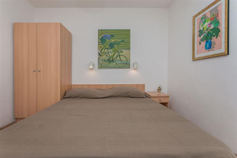 Apartment A2, for 3 persons