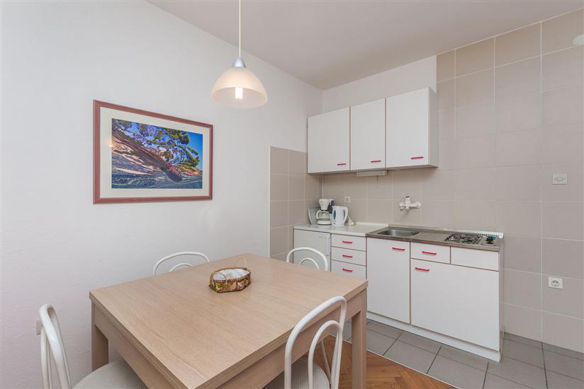 Apartment A2, for 3 persons