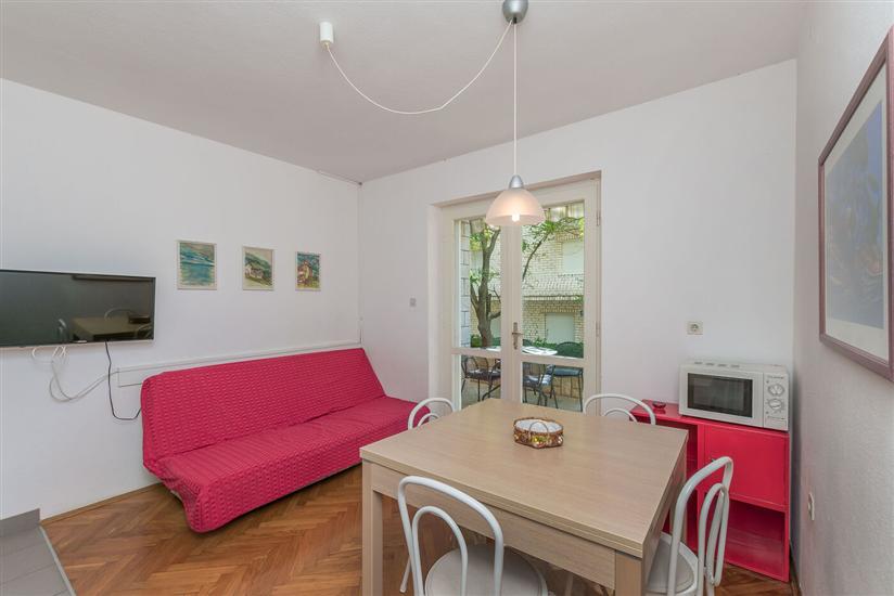 Apartment A2, for 3 persons