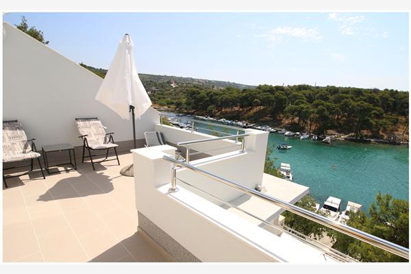 Apartment A4, for 5 persons