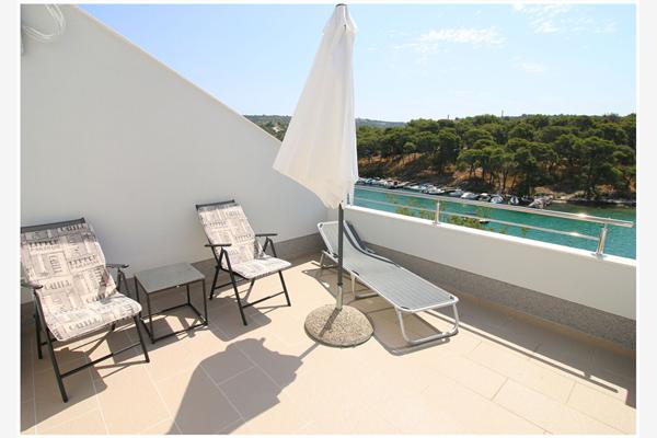 Apartment A4, for 5 persons