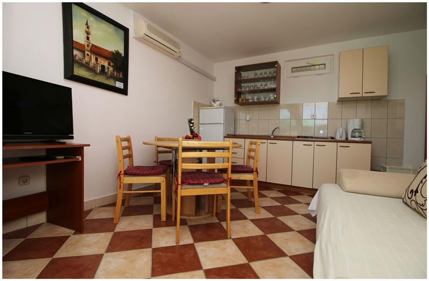 Apartment A2, for 4 persons