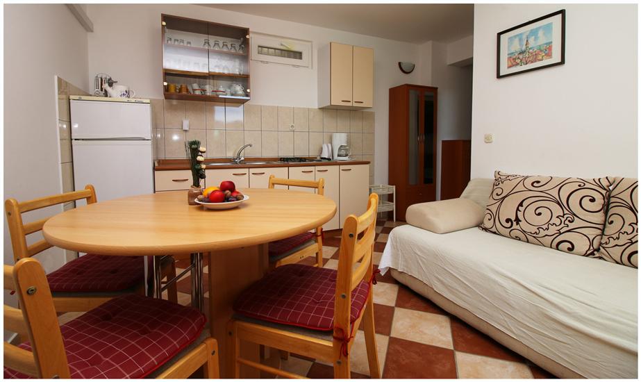Apartment A2, for 4 persons