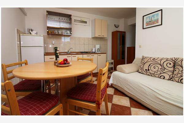 Apartment A2, for 4 persons