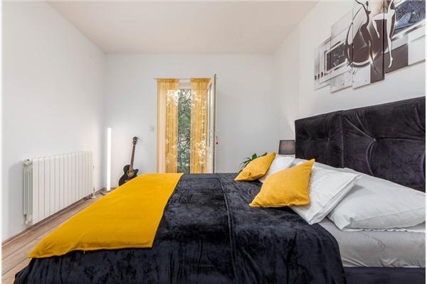 House K1, for 11 persons