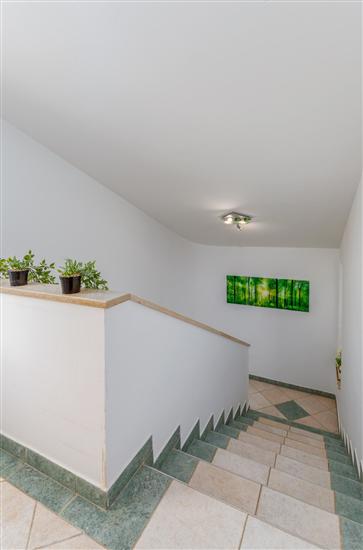 House K1, for 11 persons