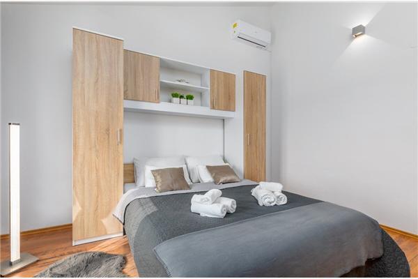 House K1, for 11 persons