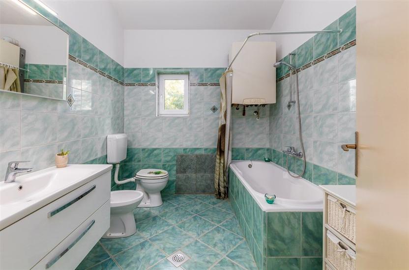 House K1, for 11 persons