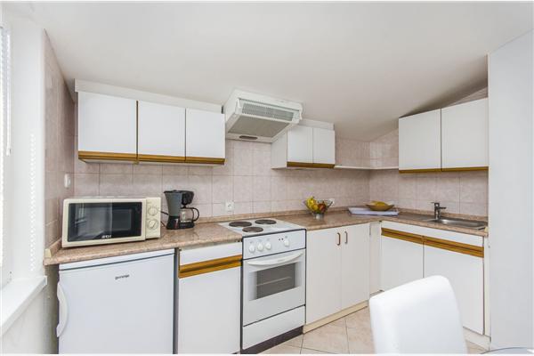 Apartment A3, for 5 persons