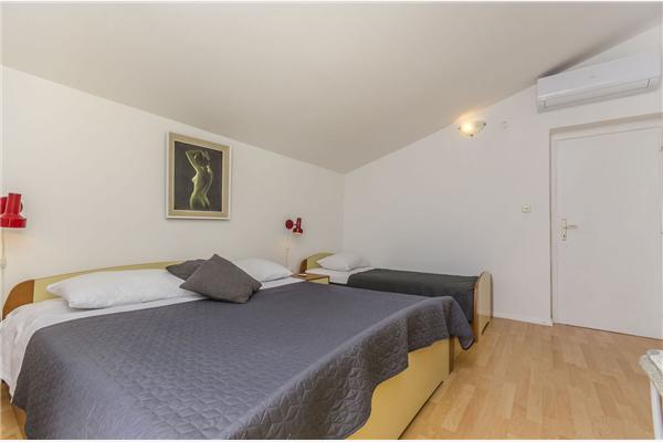 Apartment A3, for 5 persons